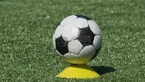 英超豪门抛出橄榄枝！罗克球员即将迎5000万欧元超级报价震撼登陆！