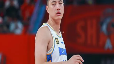 伊朗队溃败内乱冲突，易建联率队反击斥责哈达迪彰显豪情